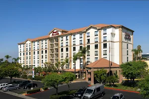 Hampton Inn & Suites Anaheim Garden Grove image