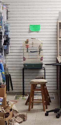 Pet Supply Store «Pet Den», reviews and photos, 1209 Nederland Ave, Nederland, TX 77627, USA