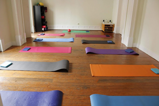 ComPasso - Aulas de Yoga