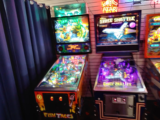 Shopping Mall «Great Valley Shopping Center», reviews and photos, 81 Lancaster Ave, Malvern, PA 19355, USA