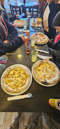 Plats et boissons du Pizzeria DIFFA PIZZA FEU DE BOIS à Villiers-le-Bel - n°2