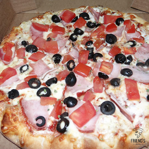 Opiniones de Pizzería a La Piedra Artesanal Delivery La FLorida FRIEND´S PIZZA en La Serena - Pizzeria