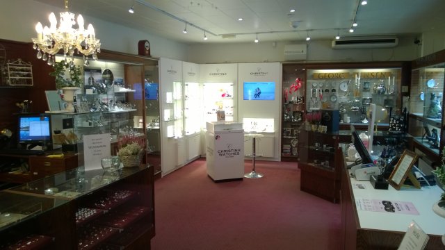 Anmeldelser af Carlo Christiansen Guld, Sølv & Ure i Frederikssund - Smykkeforretning