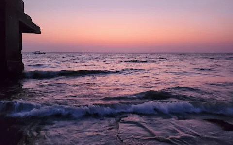 ساحل الكثيب image