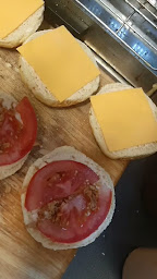 Photo n°33 de Maya food 73 à Aix-les-Bains ()