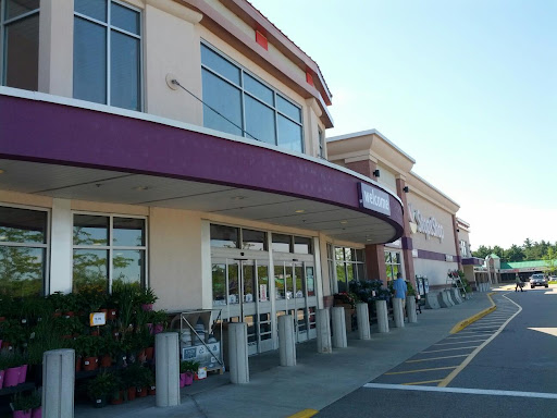 Grocery Store «Stop & Shop», reviews and photos, 40 Franklin Village Drive, Franklin, MA 02038, USA