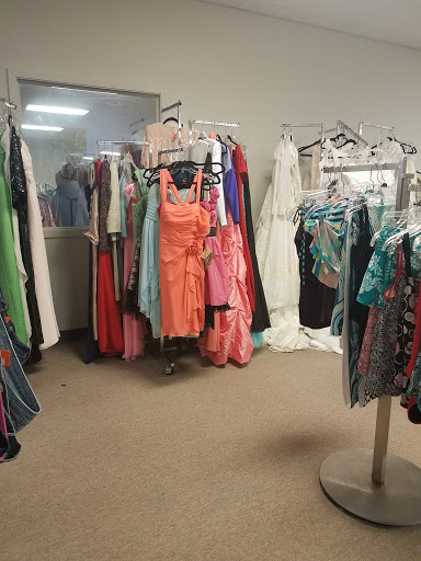 Thrift Store «Twice As Nice Resale of Denton», reviews and photos, 413 E Oak St, Denton, TX 76201, USA