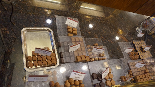 Wine Bar «Chocolaterie Stam», reviews and photos, 269 Main St, Dubuque, IA 52001, USA