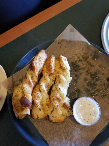 Pizza Restaurant «Round Table Pizza», reviews and photos, 239 West Los Angeles Avenue, Moorpark, CA 93021, USA