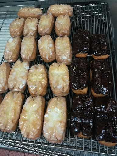 Donut Shop «Yum Yum Donuts», reviews and photos, 2628 Pico Blvd, Santa Monica, CA 90405, USA