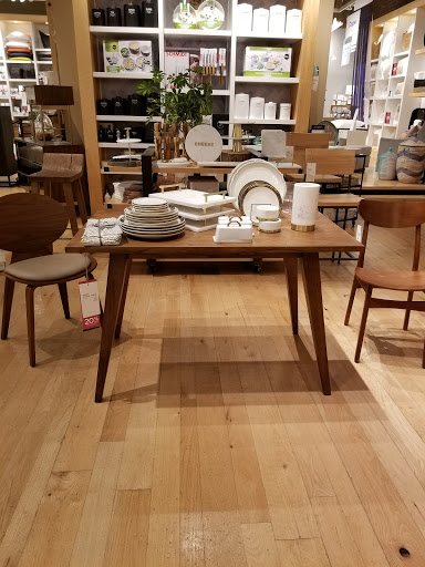 Furniture Store «west elm», reviews and photos, 4010 Conroy Rd, Orlando, FL 32839, USA