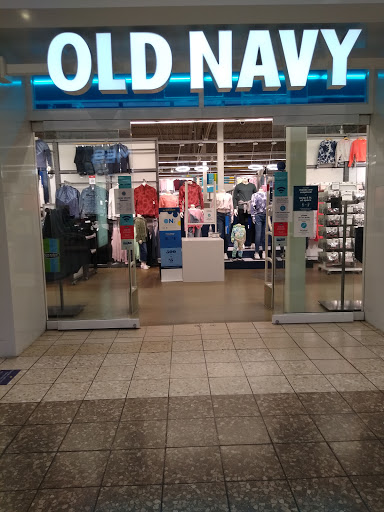 Clothing Store «Old Navy», reviews and photos, 4800 Golf Rd, Eau Claire, WI 54701, USA