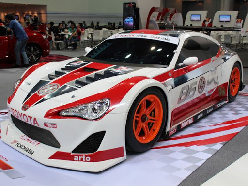 Toyota Dealer «Jeff Wyler Toyota of Clarksville», reviews and photos, 808 E Lewis and Clark Pkwy, Clarksville, IN 47129, USA