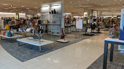 Shopping Mall «Town Center Plaza», reviews and photos, 5000 W 119th St, Leawood, KS 66209, USA