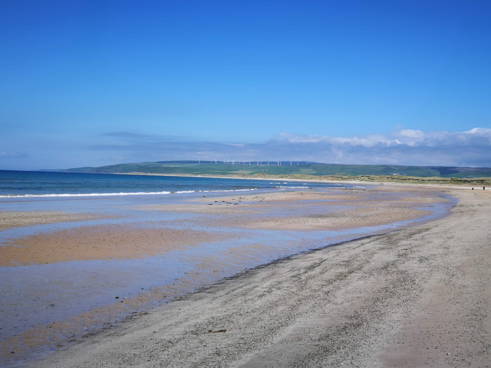 Photo de Machrihanish Bay Beach avec rivage droit, long