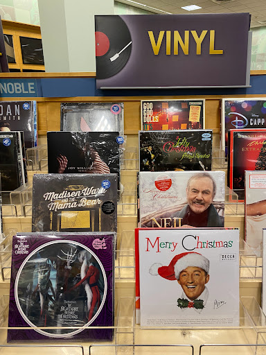 Book Store «Barnes & Noble», reviews and photos, 230 Main St, White Plains, NY 10601, USA