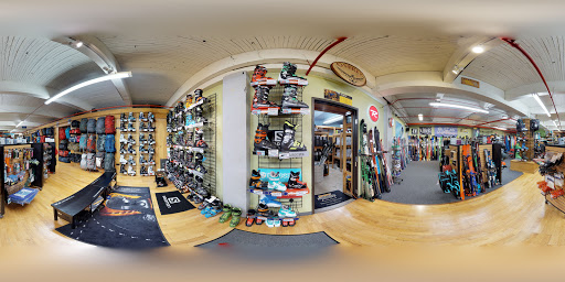 Outdoor Sports Store «U.S. Outdoor», reviews and photos, 219 SW Broadway, Portland, OR 97205, USA