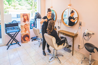 EDITH OBESTER COIFFURE MAQUILLAGE à Nice