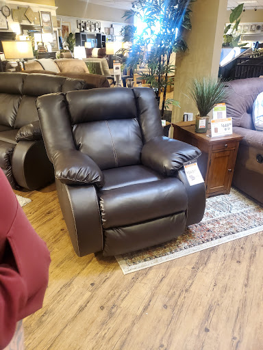 Furniture Store «Ashley Furniture HomeStore», reviews and photos, 2508 S 38th St, Tacoma, WA 98409, USA