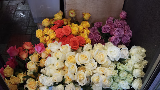 Florist «Flower Basket», reviews and photos, 302 N Lake St, Aurora, IL 60506, USA