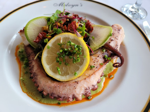 Melvyns Restaurant & Lounge image