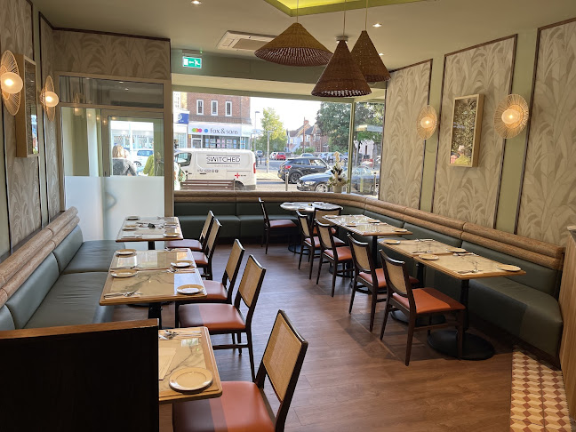Comments and reviews of Shafiques (Worthing)