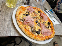 Pizza du Pizzeria L Arlequin à La Cadière-d'Azur - n°19