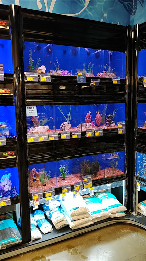 Pet Supply Store «PetSmart», reviews and photos, 2300 Gary Farm Blvd #600, Bowling Green, KY 42104, USA