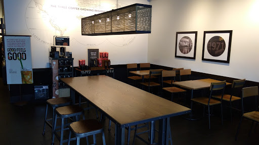 Coffee Shop «Starbucks», reviews and photos, 4801 Valley View Blvd NW g, Roanoke, VA 24012, USA