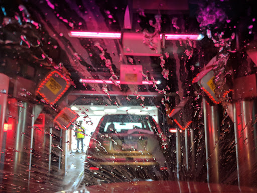 Car Wash «Russell Speeders Car Wash of Norwalk», reviews and photos, 297 Main Ave, Norwalk, CT 06851, USA