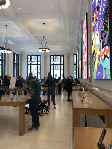 Computer Store «Apple Upper East Side», reviews and photos, 940 Madison Ave, New York, NY 10021, USA