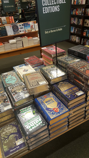 Book Store «Barnes & Noble», reviews and photos, 102 Dorset St, South Burlington, VT 05403, USA