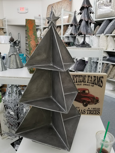 Home Goods Store «Tuesday Morning», reviews and photos, 3721 W Main St, Norman, OK 73072, USA