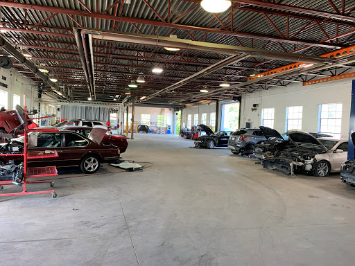 Auto Body Shop «Quality Body Shop», reviews and photos, 878 W Bowery St, Akron, OH 44307, USA