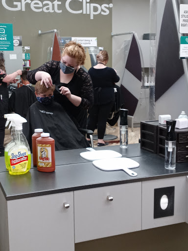 Hair Salon «Great Clips», reviews and photos, 143 W Point Pl, Mt Orab, OH 45154, USA