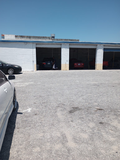 Auto Body Shop «Econo Auto Painting», reviews and photos, 302 6th St SW, Winter Haven, FL 33880, USA