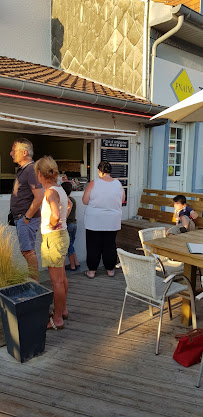 Atmosphère du Pizzeria La Terrasse à Camiers - n°3