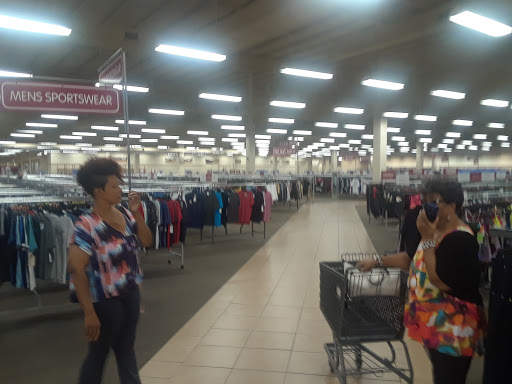 Clothing Store «Burlington Coat Factory», reviews and photos, 6725 E Black Horse Pike, Egg Harbor Township, NJ 08234, USA
