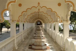Gommatagiri Digambar Jain Temple image