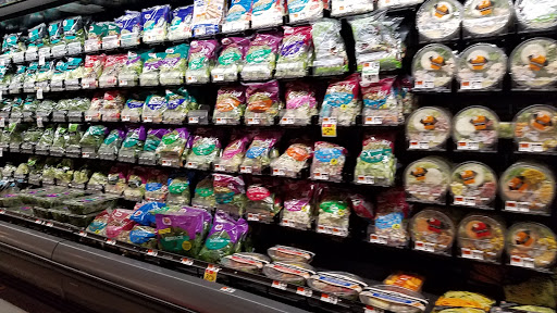 Grocery Store «Stop & Shop», reviews and photos, 156-01 Cross Bay Blvd, Queens, NY 11414, USA