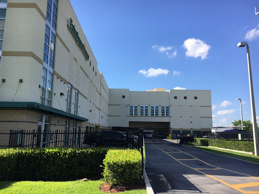 Self-Storage Facility «Extra Space Storage», reviews and photos, 2990 W 84th St, Hialeah, FL 33018, USA