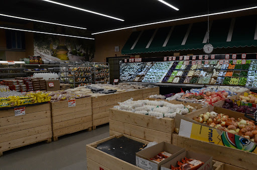 Fruit and Vegetable Store «Harvest Fresh Market», reviews and photos, 100 E Rand Rd, Arlington Heights, IL 60004, USA