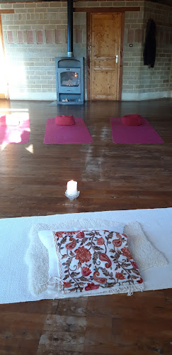 Cours de Yoga Kundalini - Salle de la Tulipe à Montpezat d'agenais