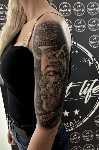 Perfect Life Tattoo Galerie