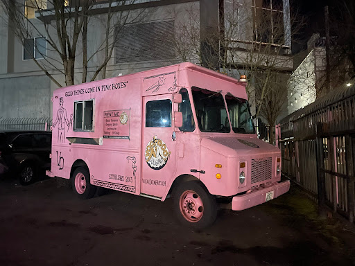 Donut Shop «Voodoo Doughnut Too», reviews and photos, 1501 NE Davis St, Portland, OR 97232, USA