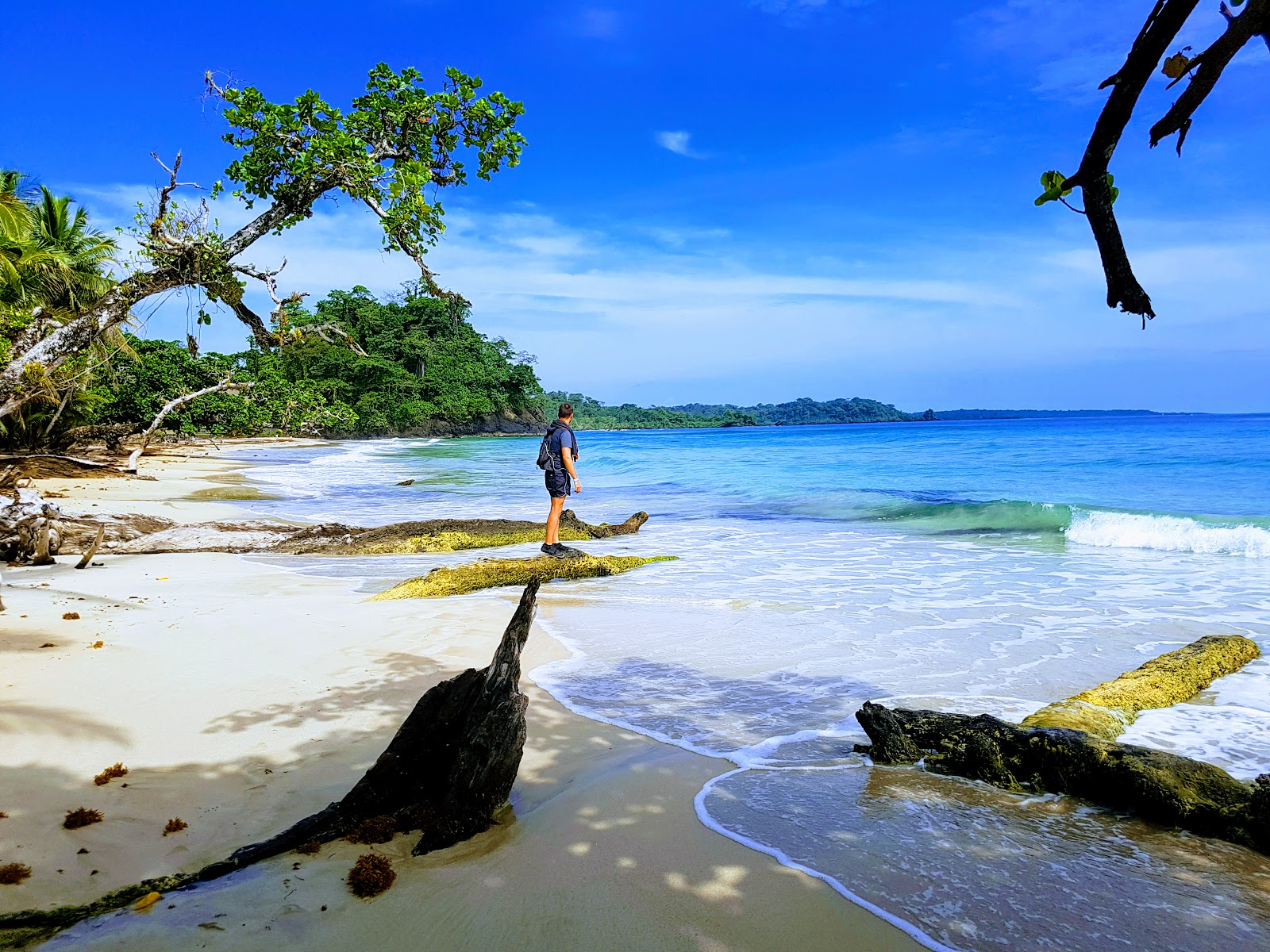 Foto de Praia do Sapo Vermelho - lugar popular entre os apreciadores de relaxamento