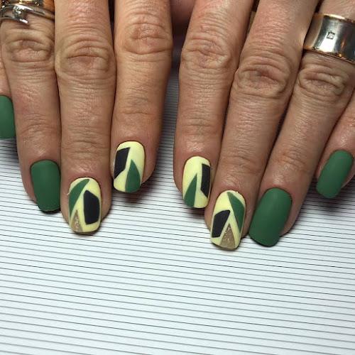 Opinii despre Babble nail bar Hifa în חיפה - מכון יופי
