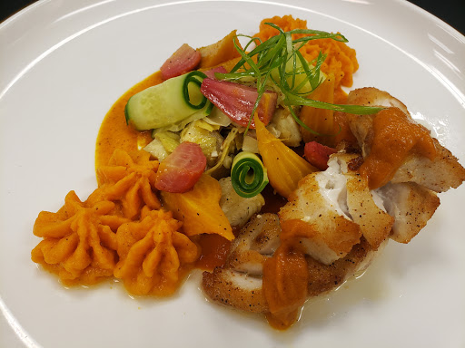 Bar «Meridian Restaurant & Bar», reviews and photos, 5694 N Meridian St, Indianapolis, IN 46208, USA