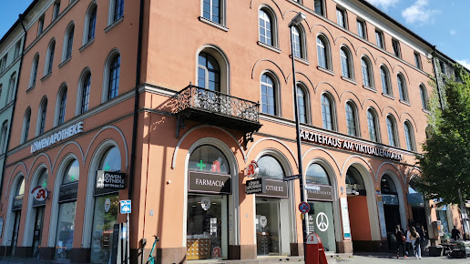 ممارسة طب الأسنان على Rosenkavalierplatz - Dental Practice on Rosenkavalierplatz