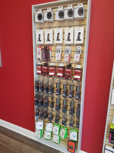 Cell Phone Store «Verizon Authorized Retailer - Wireless Zone», reviews and photos, 712 N Main St, West Hartford, CT 06117, USA